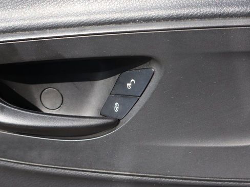 Used 2019 Mercedes-Benz Sprinter 2500 image 19