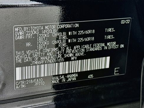 Certified 2022 Toyota RAV4 XLE Premium AWD/4WD image 33