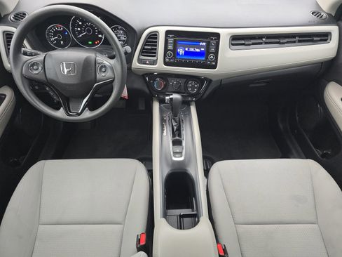 Used 2022 Honda HR-V LX image 8