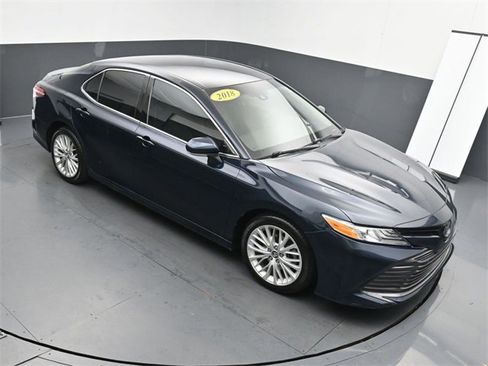 Used 2018 Toyota Camry L image 21