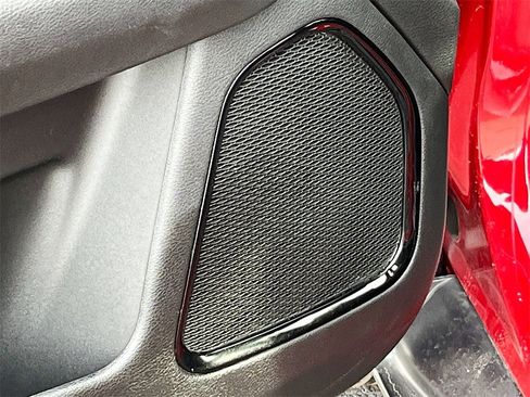 Used 2025 Jeep Compass Latitude w/ Altitude Special Edition image 18