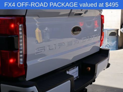 Used 2024 Ford F350 Lariat w/ Lariat Ultimate Package AWD/4WD image 11