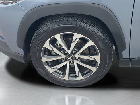 Certified 2023 Toyota Corolla Cross XLE w/ Convenience Package FWD image 24