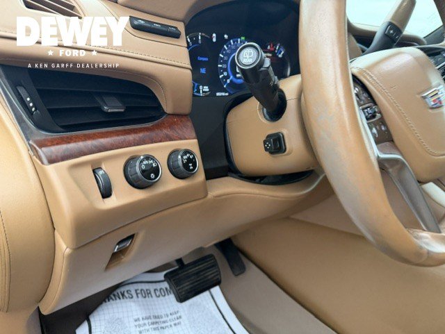 Used 2017 Cadillac Escalade Platinum AWD/4WD image 13
