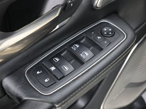 Used 2019 RAM 1500 Limited image 22