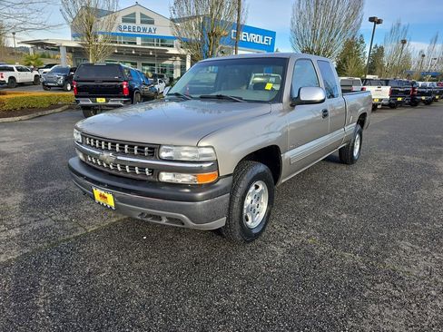 Used 2000 Chevrolet Silverado 1500 LS image 1