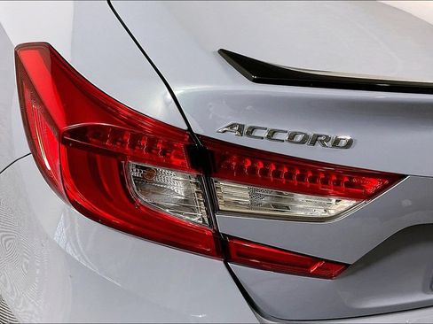Used 2022 Honda Accord Sport image 28