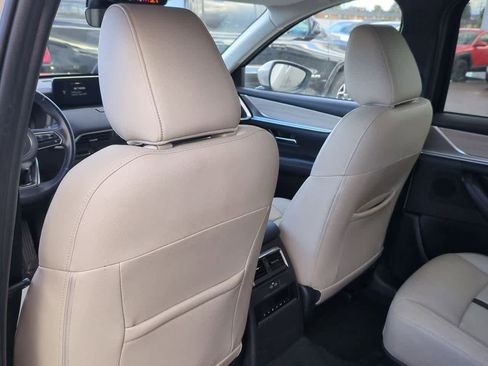 Used 2024 MAZDA CX-90 Plug-In Hybrid w/ Preferred image 17