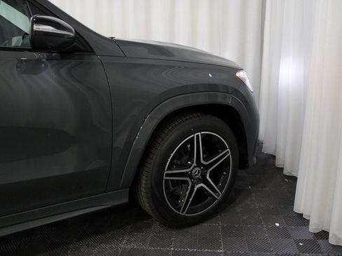 New 2026 Mercedes-Benz GLS 450 4MATIC image 12