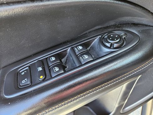 Used 2021 Jeep Compass Sport image 30