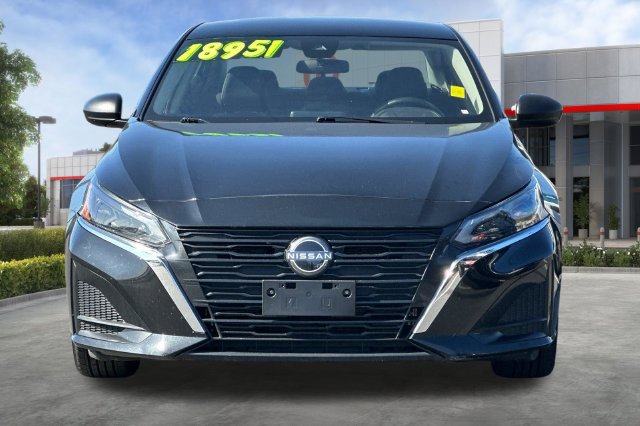 Used 2024 Nissan Altima 2.5 SV FWD image 10