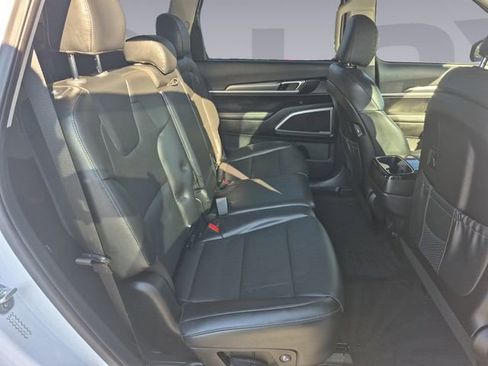 Used 2021 Kia Telluride LX image 18