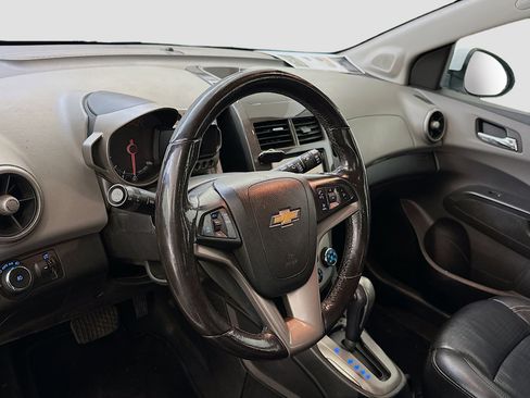 Used 2015 Chevrolet Sonic LTZ image 18