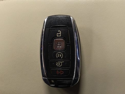 Used 2019 Lincoln MKC Reserve w/ MKC Technology Package FWD image 32