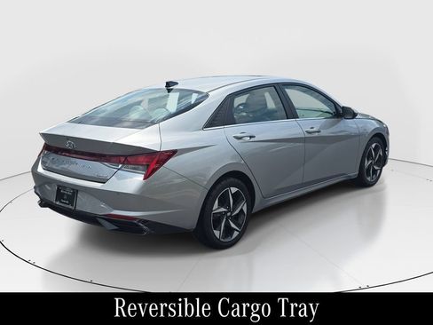 Used 2021 Hyundai Elantra Limited w/ Cargo Package FWD image 5
