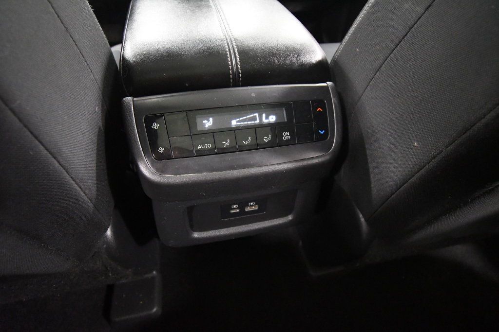 Used 2022 Nissan Pathfinder SV w/ SV Premium Package AWD/4WD image 17