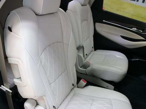 Used 2023 Buick Enclave Avenir w/ Avenir Technology Package AWD/4WD image 8