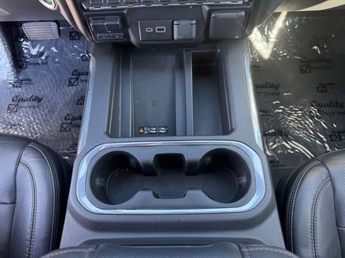 Used 2022 GMC Sierra 1500 AT4 w/ AT4 Premium Package image 18