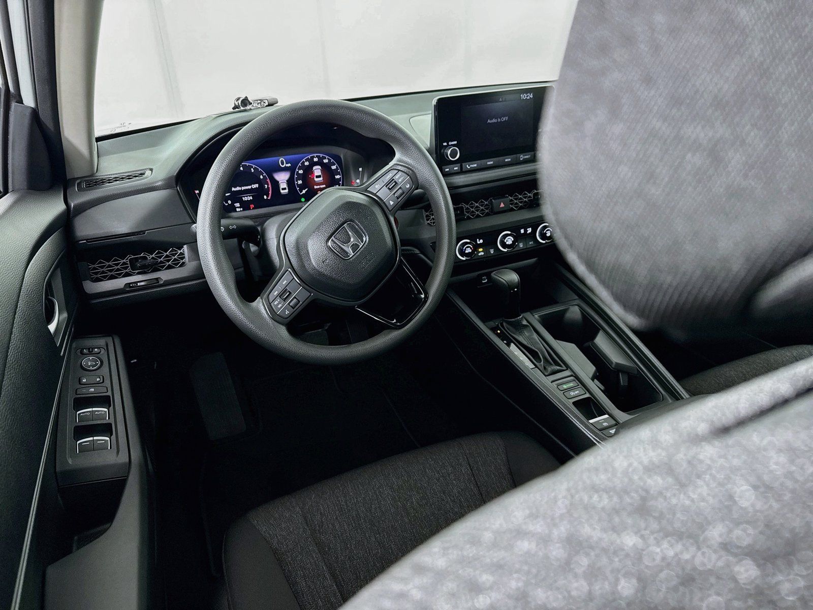 Certified 2025 Honda Accord LX image 23