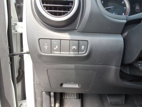 Used 2021 Hyundai Kona SEL Plus FWD image 36