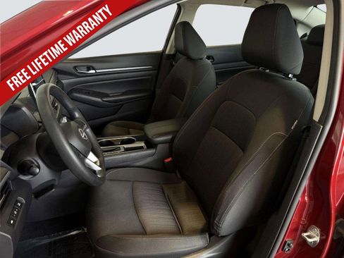 Used 2024 Nissan Altima 2.5 SV FWD image 28