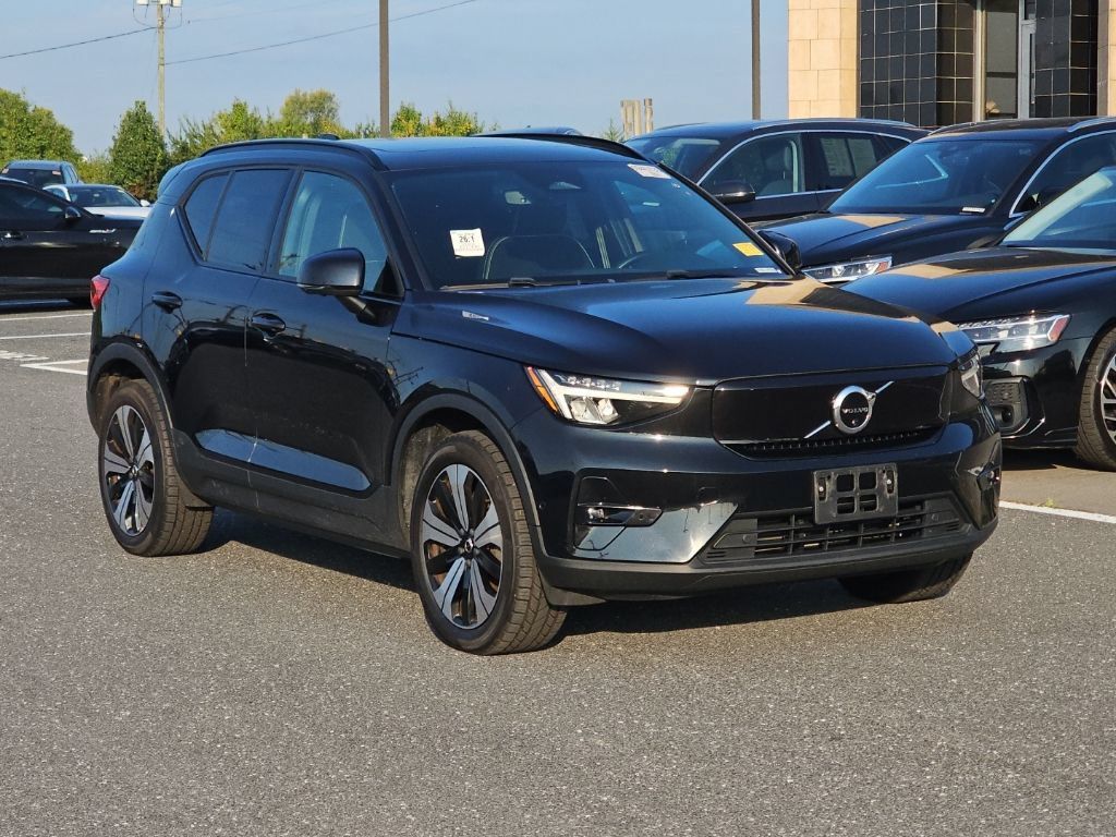 Used 2023 Volvo XC40 Recharge Plus AWD/4WD image 1