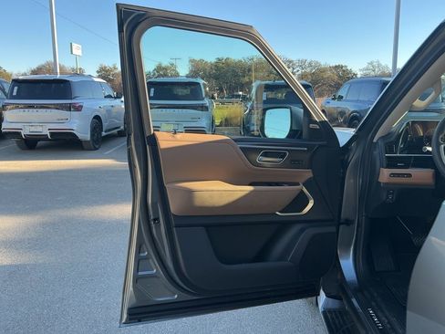 New 2026 INFINITI QX80 Luxe w/ Cargo Package AWD/4WD image 23