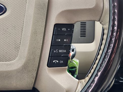 Used 2009 Ford Escape 2WD Hybrid image 26