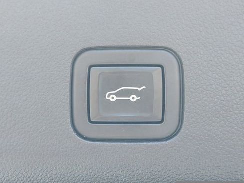 Used 2021 Chevrolet Tahoe High Country w/ Premium Package image 14