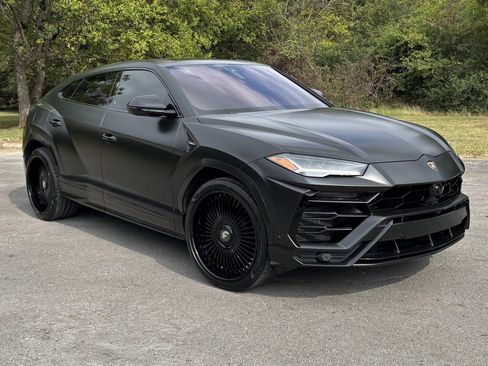 Used 2020 Lamborghini Urus AWD/4WD image 1
