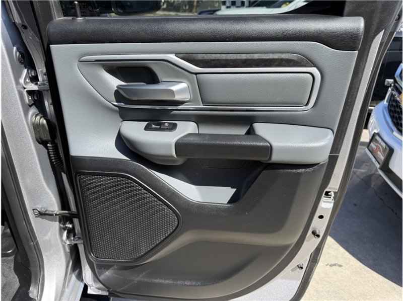Used 2021 RAM 1500 Big Horn RWD image 23