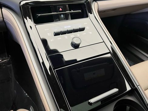 New 2026 Porsche Panamera image 11