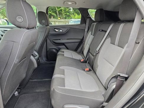 Used 2025 Chevrolet Blazer LT AWD/4WD image 25