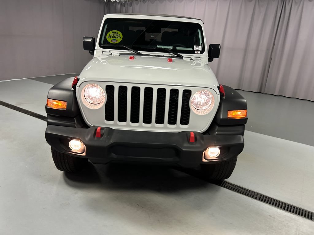 Used 2024 Jeep Wrangler Sport AWD/4WD image 2