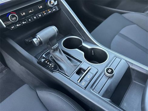 Used 2022 Kia K5 LXS image 25