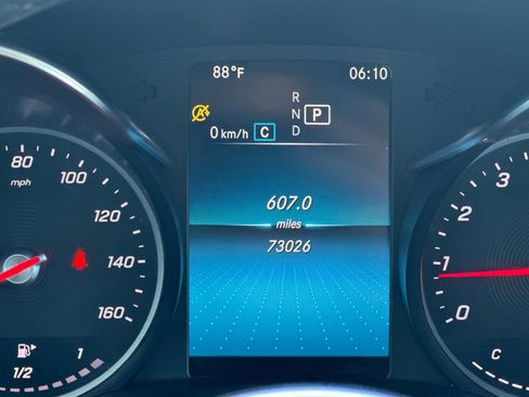 Used 2020 Mercedes-Benz GLC 300 image 29