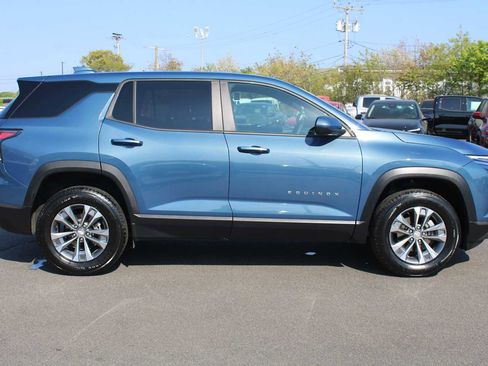 Used 2025 Chevrolet Equinox LT FWD image 8