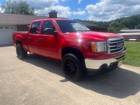 Used 2013 GMC Sierra 1500 SLE w/ Power Tech Package AWD/4WD image 2