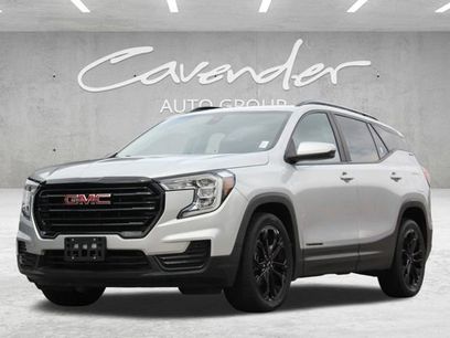 Used 2022 GMC Terrain SLE w/ Driver Convenience Package