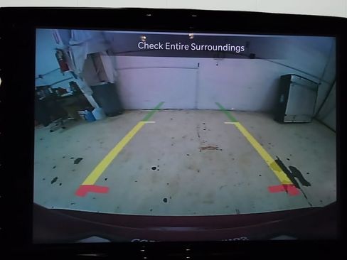 Used 2025 Chrysler Pacifica Select FWD image 24