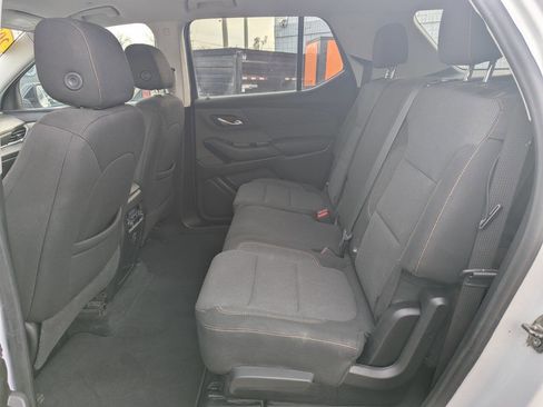 Used 2021 Chevrolet Traverse LS AWD/4WD image 15