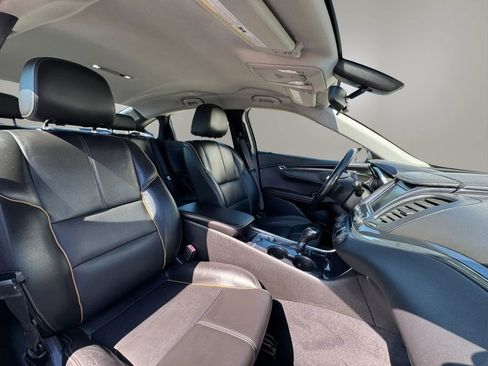 Used 2018 Chevrolet Impala Premier FWD image 11