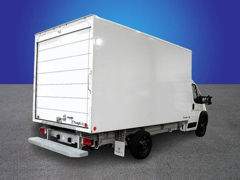 New 2023 RAM ProMaster 3500 w/ Black Appearance Package FWD image 4