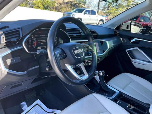 Used 2022 Audi Q3 2.0T Premium Plus image 18