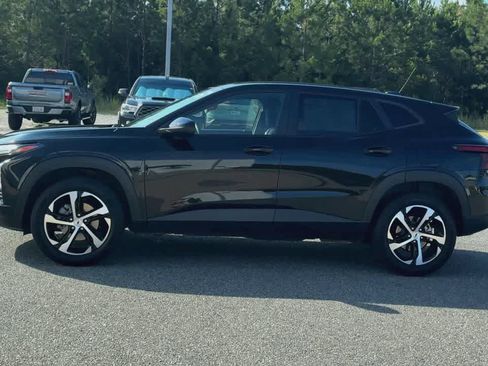 Used 2024 Chevrolet Trax RS w/ Driver Confidence Package FWD image 5