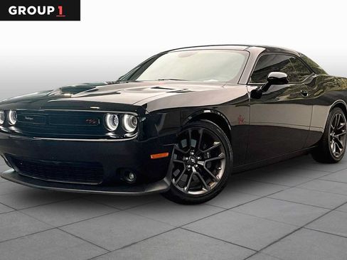 Used 2021 Dodge Challenger R/T Scat Pack RWD image 1