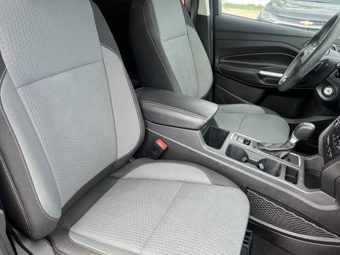 Used 2017 Ford Escape SE w/ Equipment Group 201A AWD/4WD image 23