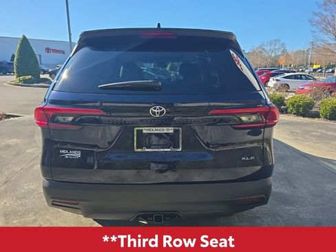 Used 2024 Toyota Grand Highlander XLE image 6