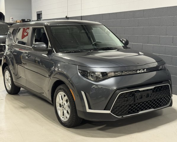 Used 2024 Kia Soul LX w/ LX Technology Package FWD image 2