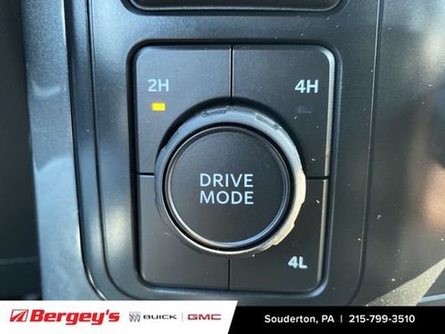 Used 2022 Ford F150 XLT w/ Equipment Group 302A High AWD/4WD image 41